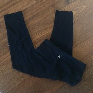 Lululemon wonder under crop yoga pants